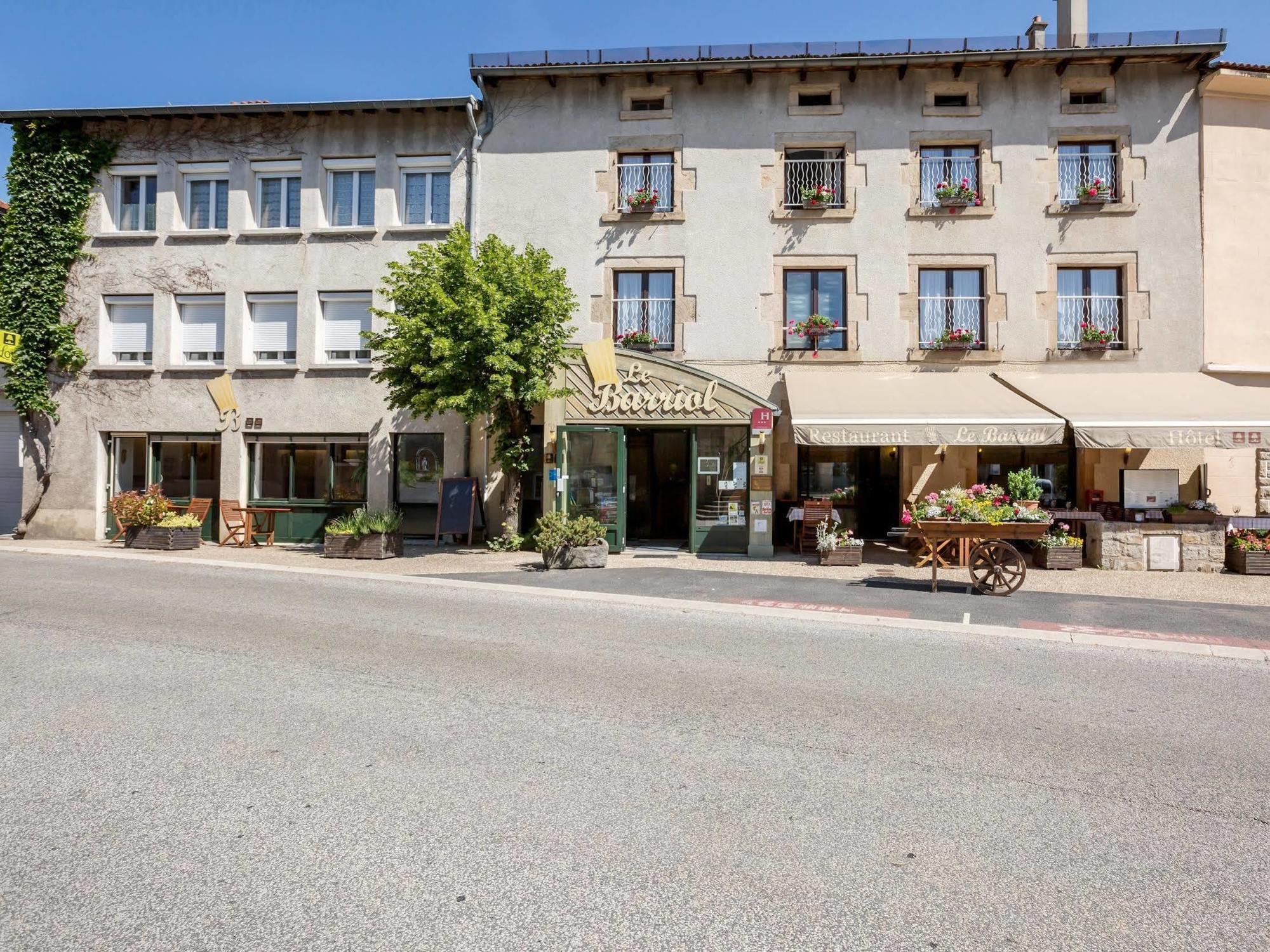 Le Barriol Hotel Saint-Julien-Chapteuil Exterior photo